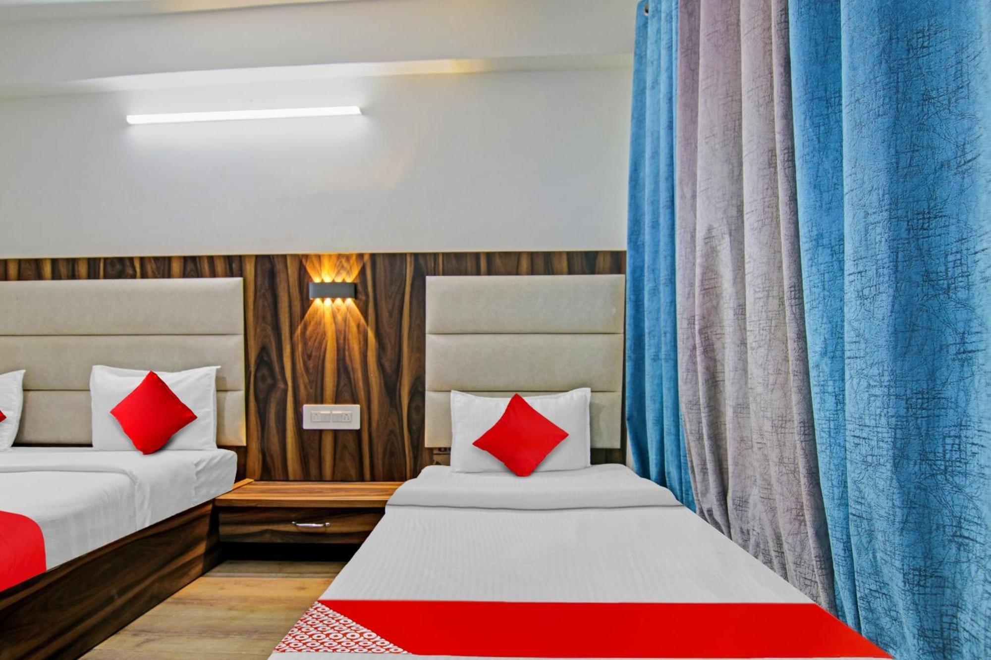 Hotel O Alfa Manāli Buitenkant foto